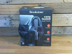 lot 122 image: 50x60 Cozy Heated Throw Blanket - Brookstone - Charcoal