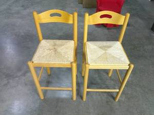lot 144 image: Set of 2 Whicker Cushion Bar Chairs