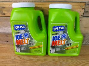 lot 221 image: Set of 2 SPLASH 8lbs Pet Safe Ice Melt Jug