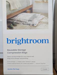 lot 473 image: Mixed Lot - 7 Reusable Compression Bags - JumboTravel Flats