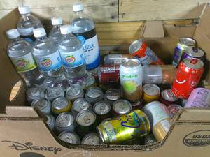 lot 515 image: Mixed lot of Sparkling Flavored Tonic Water
