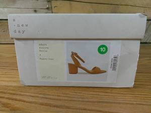 lot 625 image: Womens Sonora Heels - A New Day-Tan-Medium-10