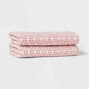 lot 629 image: Lot of 3 Threshold Woven Hand Towels 100% Cotton 15 x 25 Resonance Rose, 2-Piece