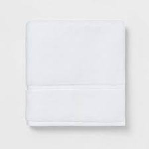 lot 607 image: Set of 2 Spa Plush Bath Towel - Threshold-White-Bath Towel