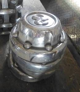 4 Dodge Ram 34 - 1 ton hub caps