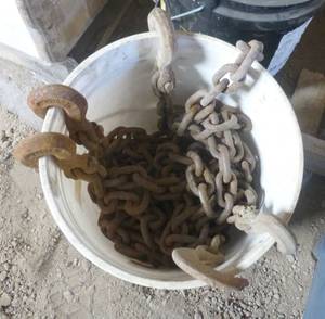 bucket of 8ft chains