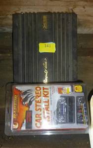 Phoenix Gold XS2500 300W amp and stereo install kit