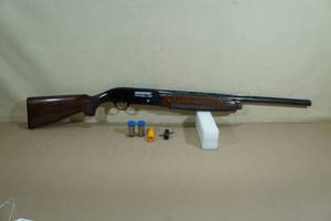 Beretta A303 12 Gauge Magnum Semi-Auto Shotgun - 26 Barrel