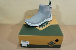 Muck Boot Womens Outscape Chelsea Shoes -Size 6