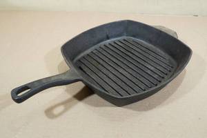 10 Square Cast Iron Grill Skillet