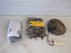 Pair of Hunting blinds and Harness