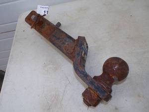 2 Receiver hitch with 2 516 Ball