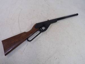 Vintage Daisy Model 1105 BB Gun