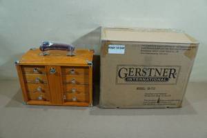 lot 17 image: Gerstner International GI-T12 Red Oak 4-Drawer Mini Portable Chest