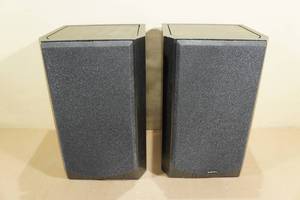 lot 43 image: Venturi DV62SI Bookshelf Speakers