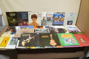 lot 49 image: Assorted Jazz and Guitar Vinyl Records