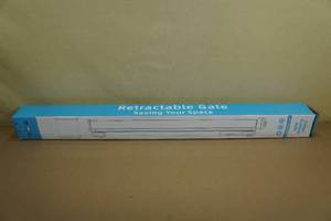 lot 113 image: Retractable Gate 72-Black
