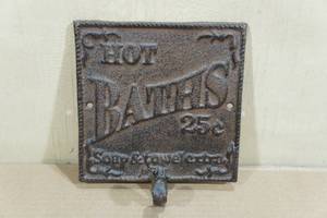 lot 161 image: Rustic Cast Iron Towel Hook