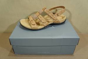 lot 173 image: Vionic Amber Womens Sandals -Size 9