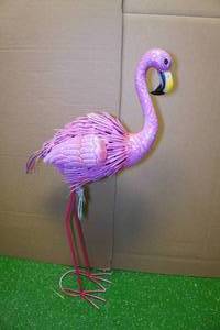 lot 175 image: Metal Flamingo Yard Dcor