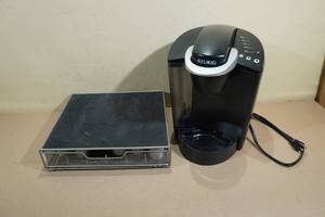 lot 259 image: Keurig Coffee Maker with Pods and Storage