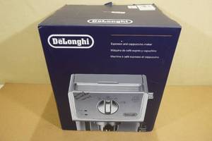 lot 2B image: DeLonghi Espresso and Cappuccino Maker