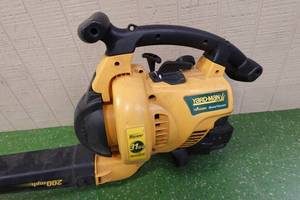 lot 140C image: Yard-Man Gas Leaf BlowerVacuum