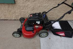 lot 13C image: Toro TimeMaster 30 Self Propelled Dual Blade Lawn Mower