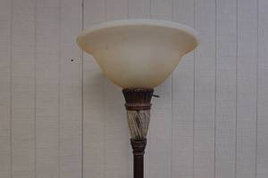 lot 186D image: Matching Set of 3 Lamps - Dale Tiffany