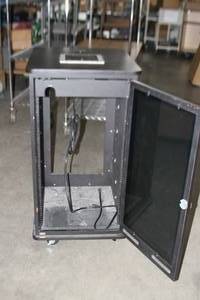lot 41 image: Mobile Rolling Audio Video Equipment Rack with Plexiglass Door