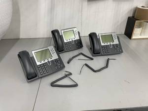 lot 99 image: LOT of 100 - Cisco Unified 7961G Full-Featured Phone  Desktop Business Telephone IP  VoIP w Handset & Cables