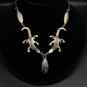 Southwest Collection Native American Signed Ben S. Detailed Gecko Link Design Lapis Lazuli Y-Necklace