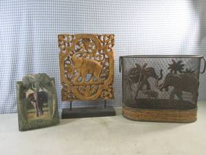 lot 9 image: (D-2) Elephant Decor ...