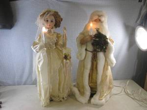 lot 23 image: (CS) Large Vintage Animated Lightup Santa Claus and Mrs Claus 28 12 Tall - Both Work