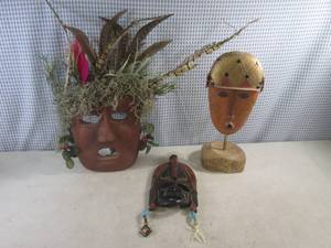 lot 28 image: (EC1) Tribal Mask Like Decor ...