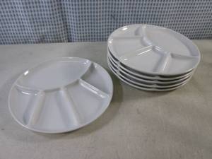 lot 40 image: (FS) Set of 6 Ceramic Divided Fondue Appetizer Plates 9