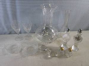 lot 44 image: (D-3) Assorted Glass - Salt & Pepper Shakers, Vases, Glasses, Bowls, GlassCrystal Knife Rest