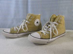 lot 48 image: (BS) Pair Vintage Converse All Star Chuck Taylor Gold Glitter High Tops Shoes Size 6 12 - PreownedPreworn