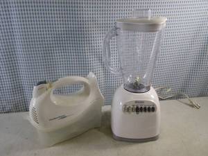 lot 73 image: (D-3) Osterizer 10-Speed Blender and Hamilton Beach 6-Speed Mixer