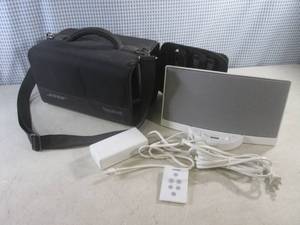 lot 102 image: (BS) Bose SoundDock Digital Music System with Remote and Carry Bag