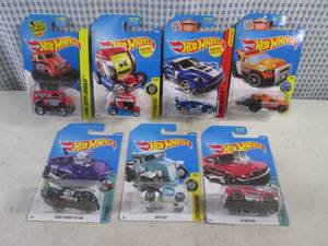 lot 150 image: (EC1) Assorted Hot Wheels In Packaging