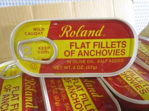 lot 203 image: (BR3) Case of 100 Cans Flat Fillets of Anchovies 4 Inner Boxes of 25 Cans - Past Date