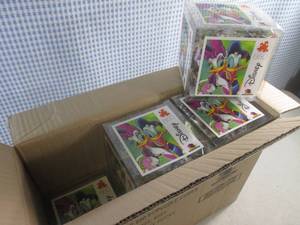 lot 209 image: (BR3) Case of 6 Disney Donald and Daisy Duck 850pc Puzzles