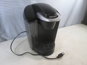 lot 301 image: (CS) Keurig Coffee Maker - Seller says works fine, just switched models.