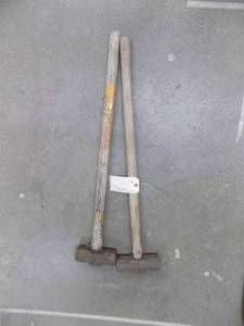 lot 137 image: 2 Mauls