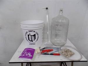 lot 146 image: Home Brew Ohio - Wine makers kit - never used