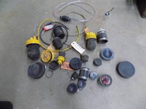 lot 105 image: Test PlugsCaps