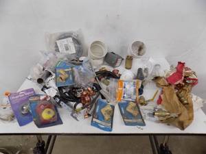 lot 87 image: Plumbing Fittings