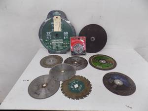 lot 93 image: Lots of Blades