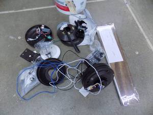 lot 98 image: Out of box ceiling fan
